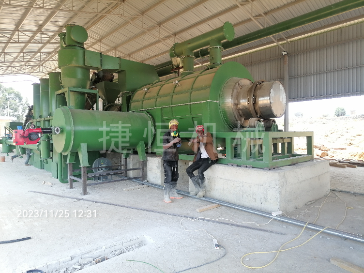 坦桑尼亞炭化機現(xiàn)場